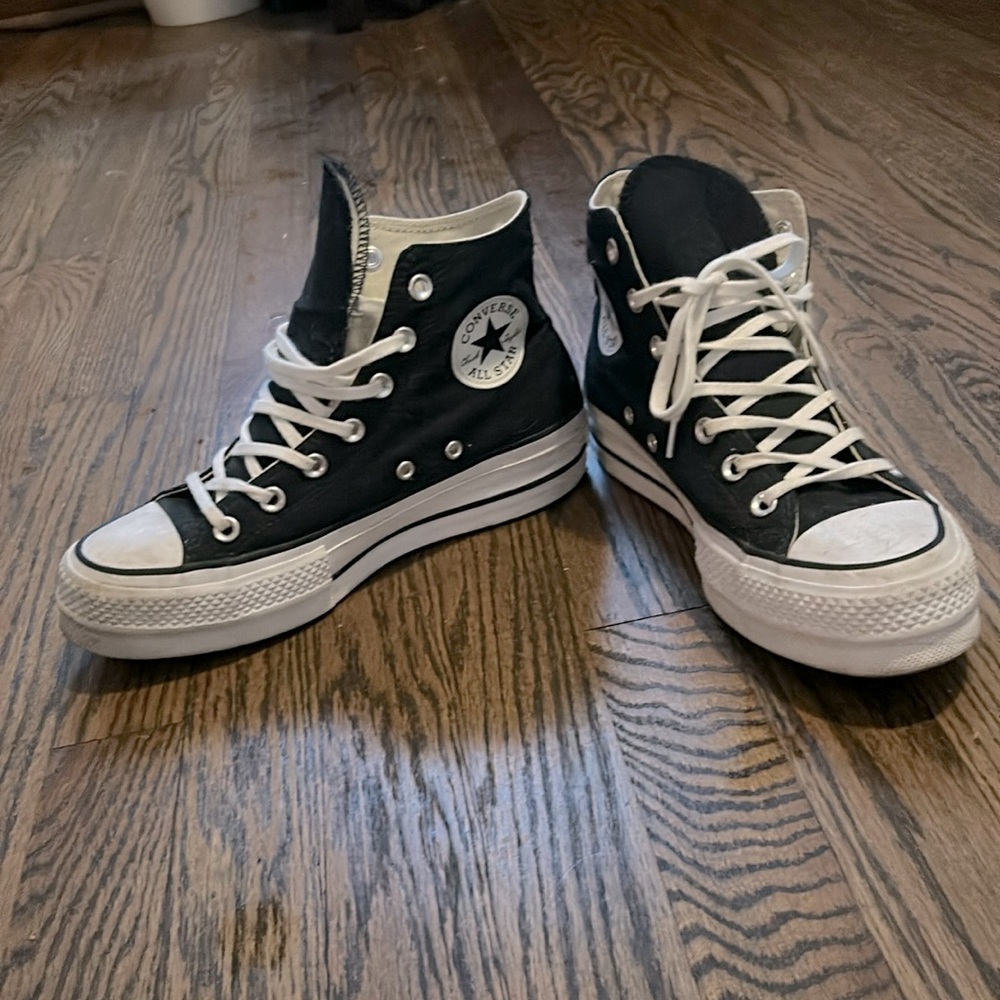 Black platform converse